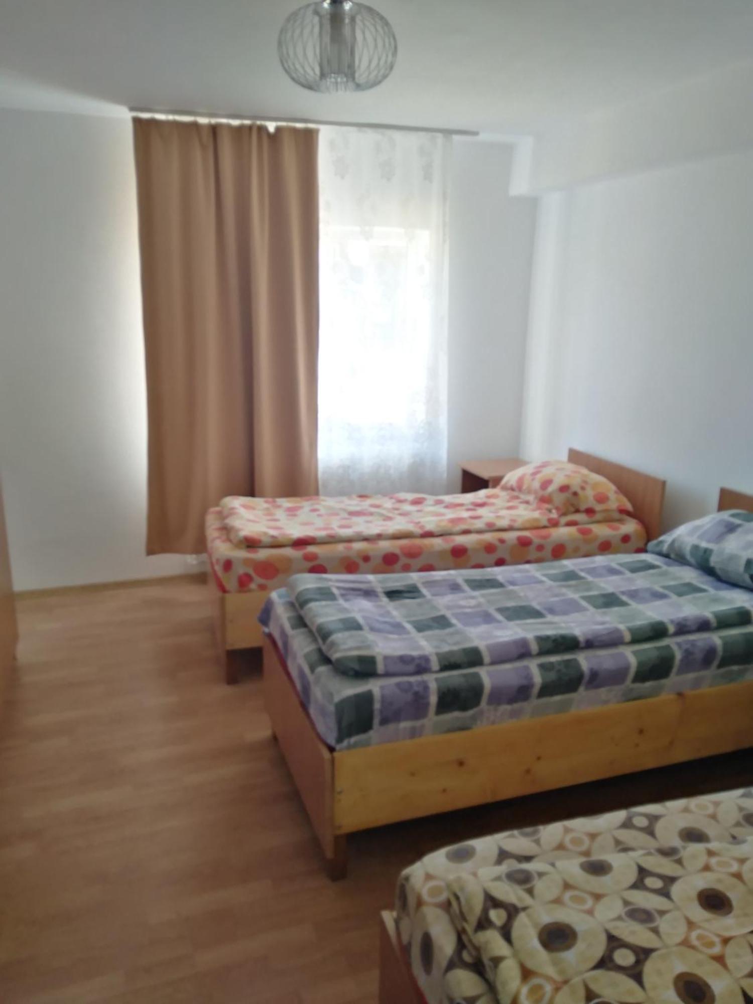 Apartament S&F Деж Екстериор снимка