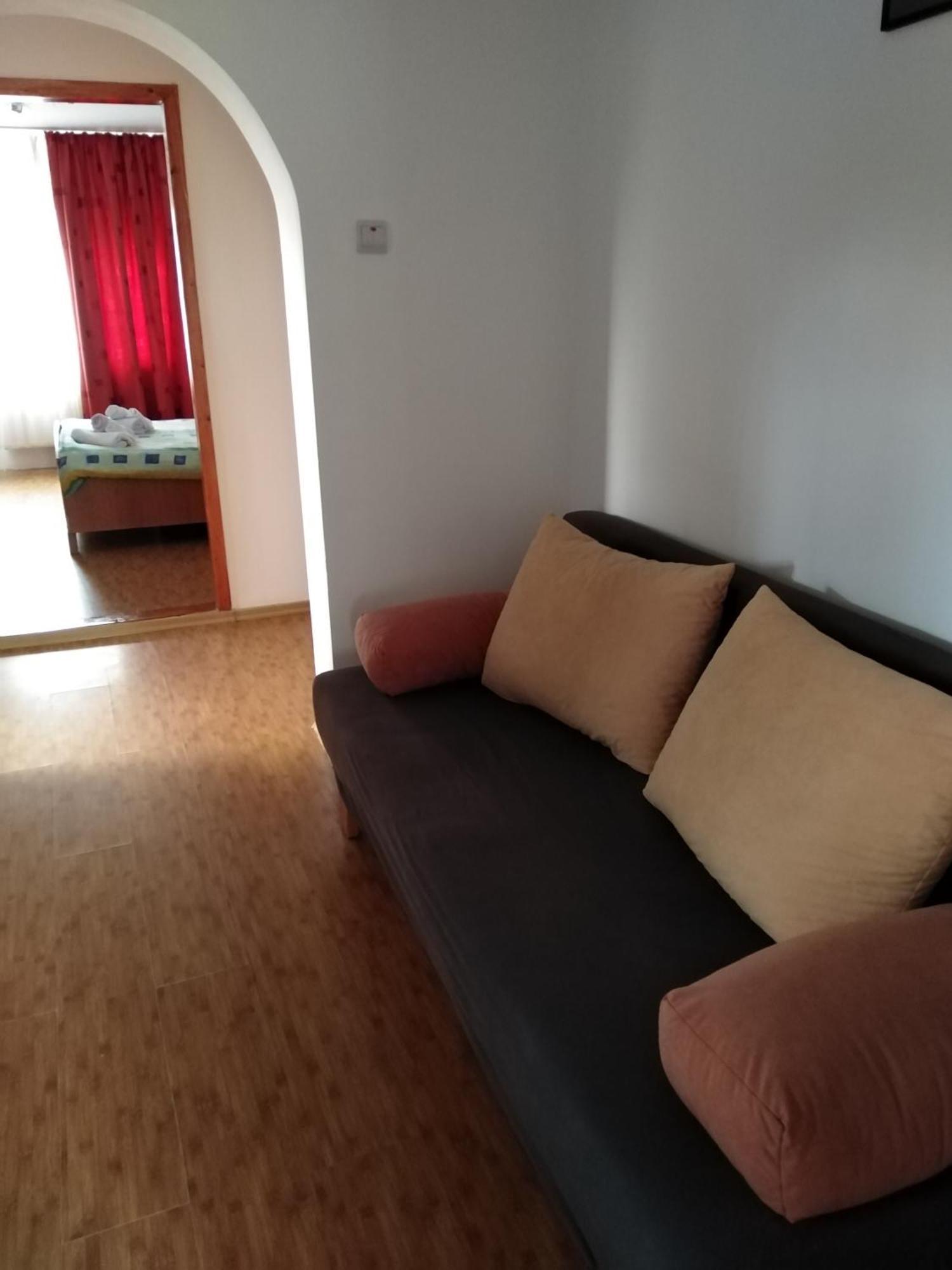 Apartament S&F Деж Екстериор снимка